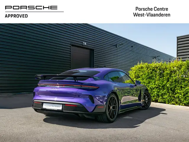 Porsche Taycan view 8