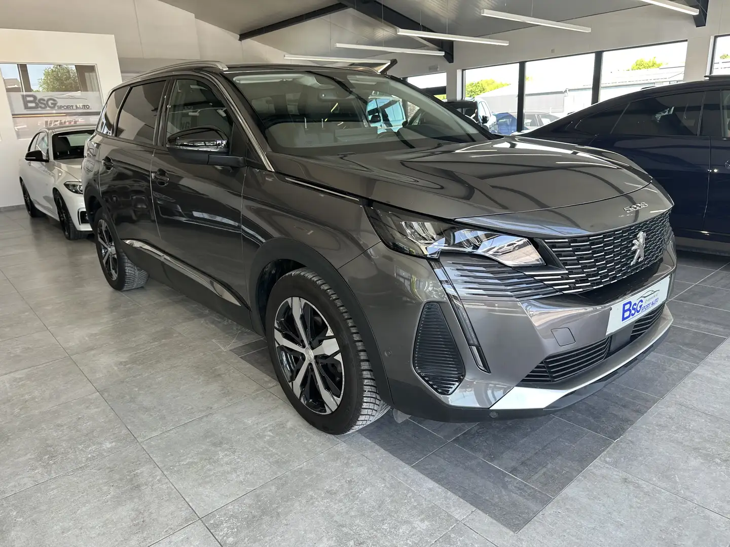 Peugeot 5008 1.5 BlueHDi Allure/// 7 places 22990€ /// garant - 2