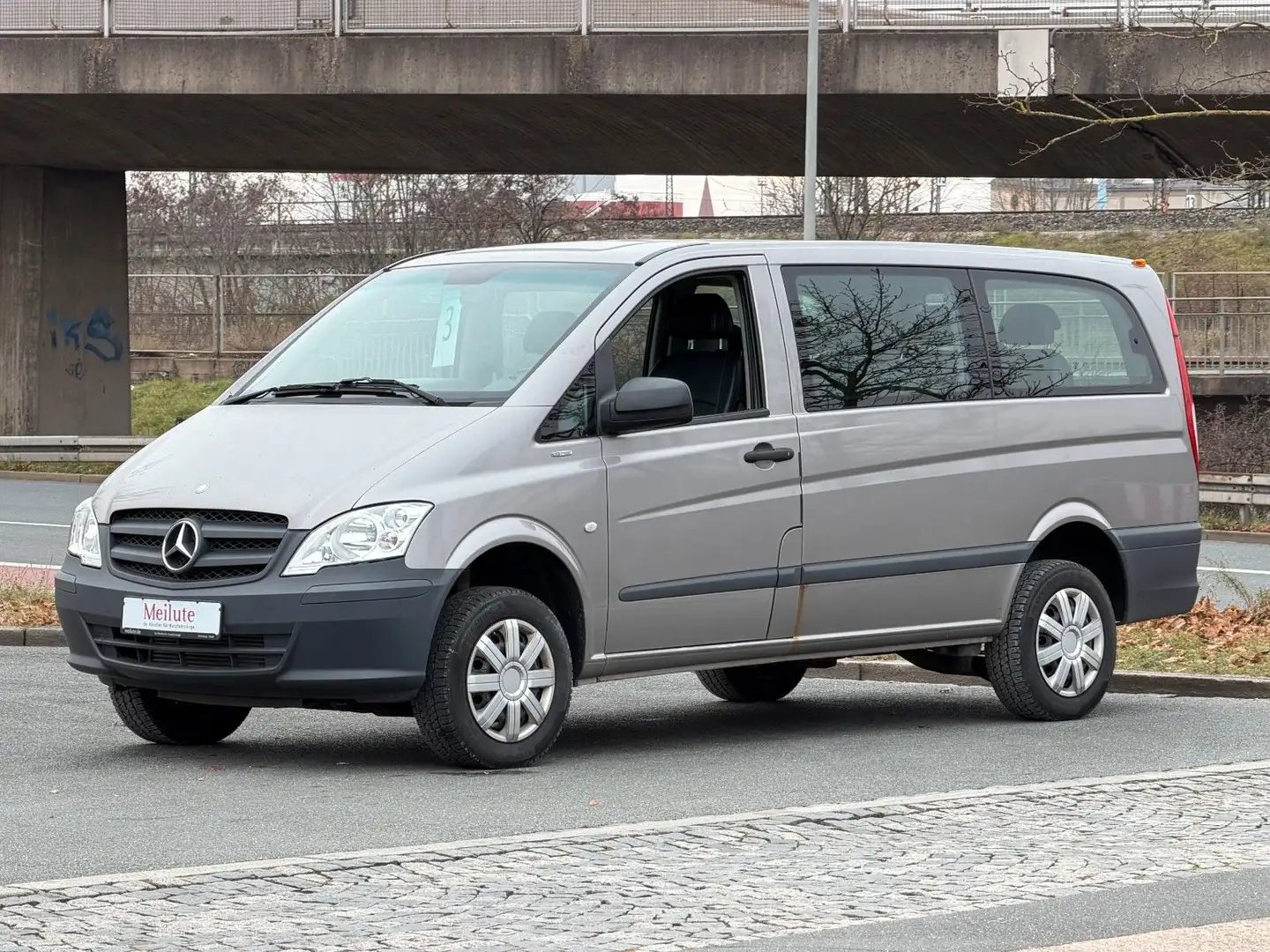 Mercedes-Benz Vito Kombi 4x4 116 lang*Leder*Automatik*2,5t AHK Ezüst - 1