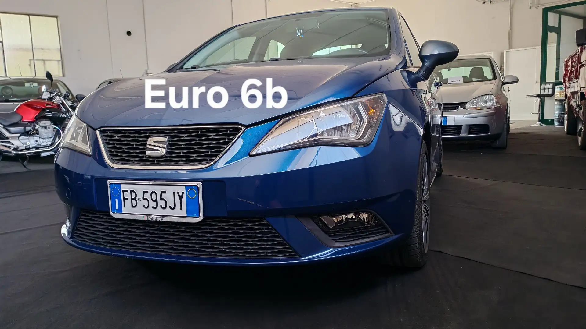 SEAT Ibiza SC 1.0 Connect 75cv - 1
