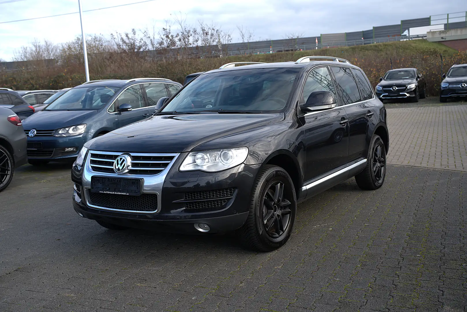 Volkswagen Touareg V6 TDI*CHROM-PAKET*BI-XENON*TEMP*MEMORY* Schwarz - 1