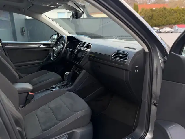 Volkswagen Tiguan view 13