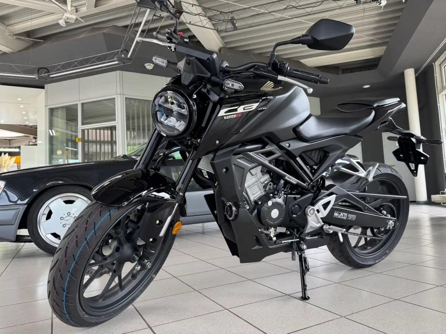 Honda CB 125 R EURO5+ neues Modell!! Schwarz - 1
