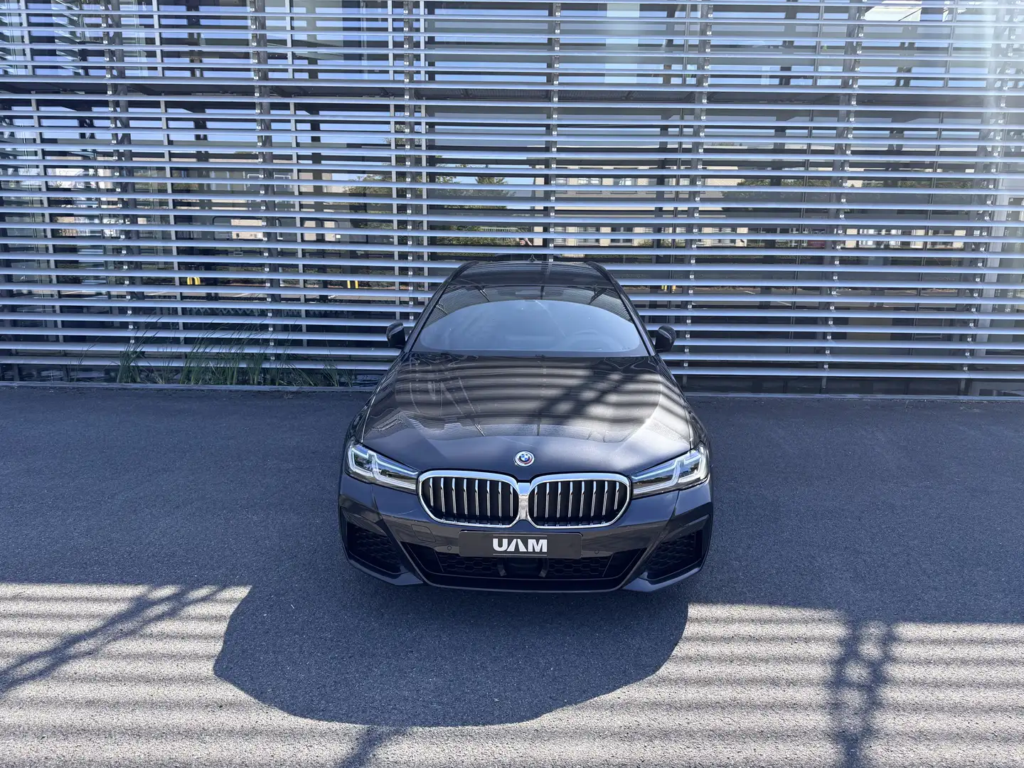 BMW 530 M PACK - LASER - HIFI - HEAD UP - TREKHAAK - 2