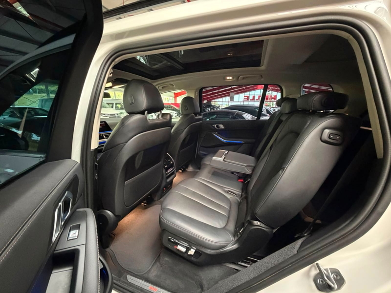 BMW X7 xDrive 40i*AHK+7-SITZE+360°+PANO+MEMORY — photo 14