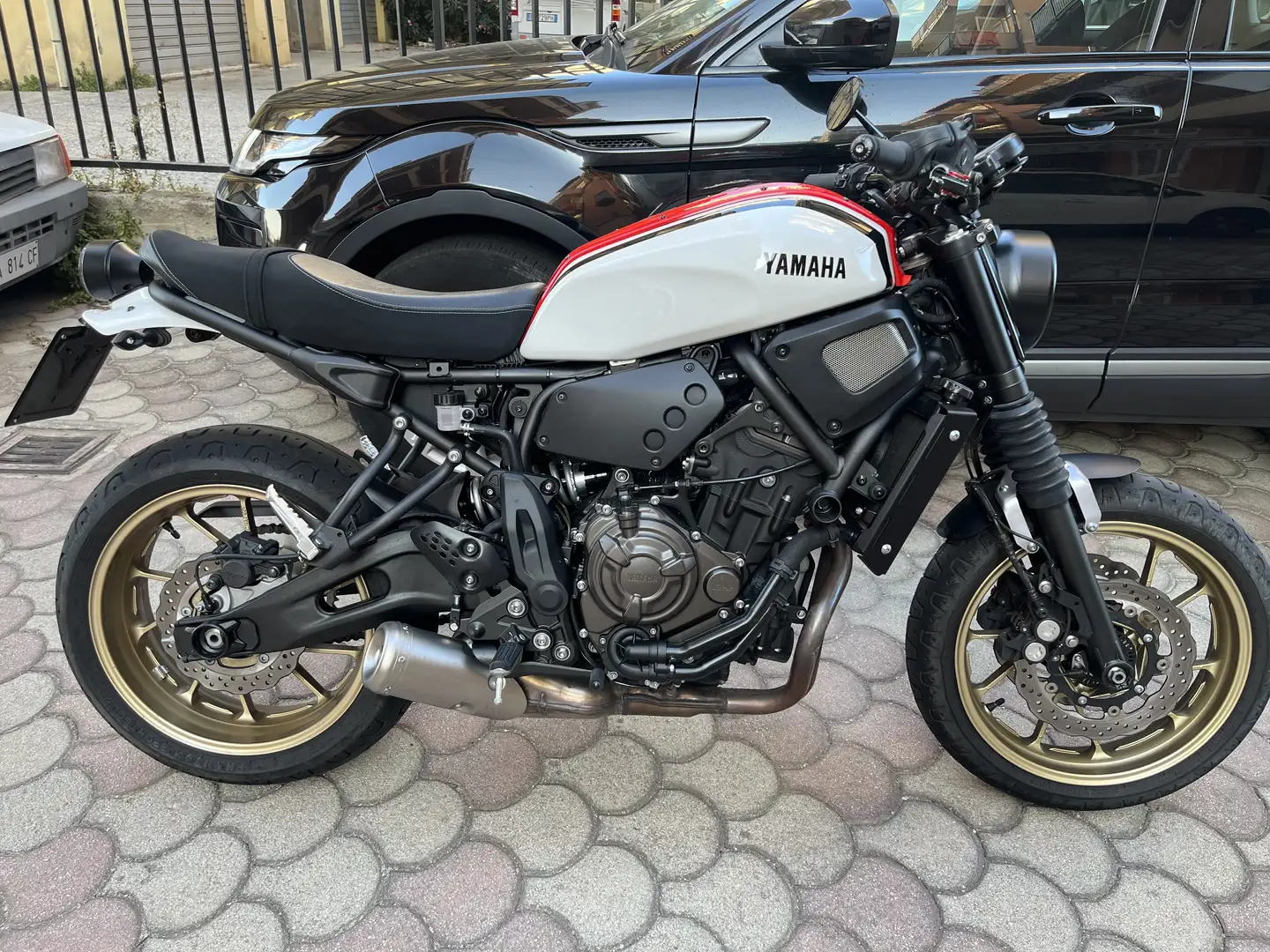 Yamaha XSR 700 - 1