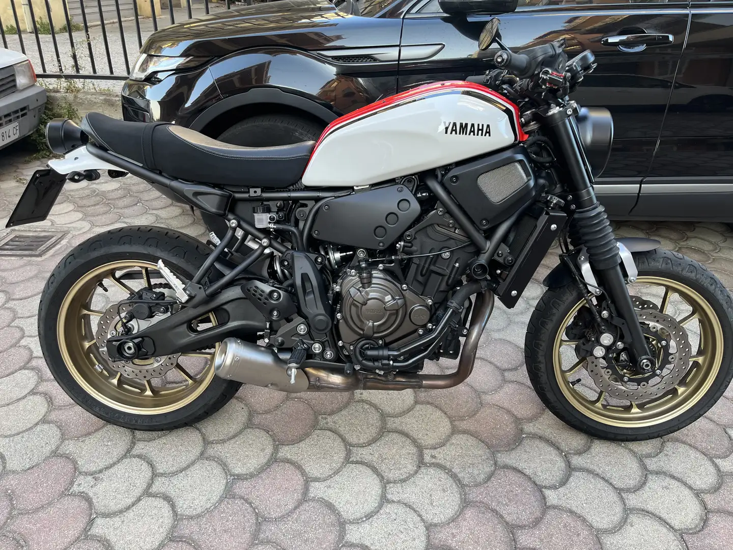 Yamaha XSR 700 - 2