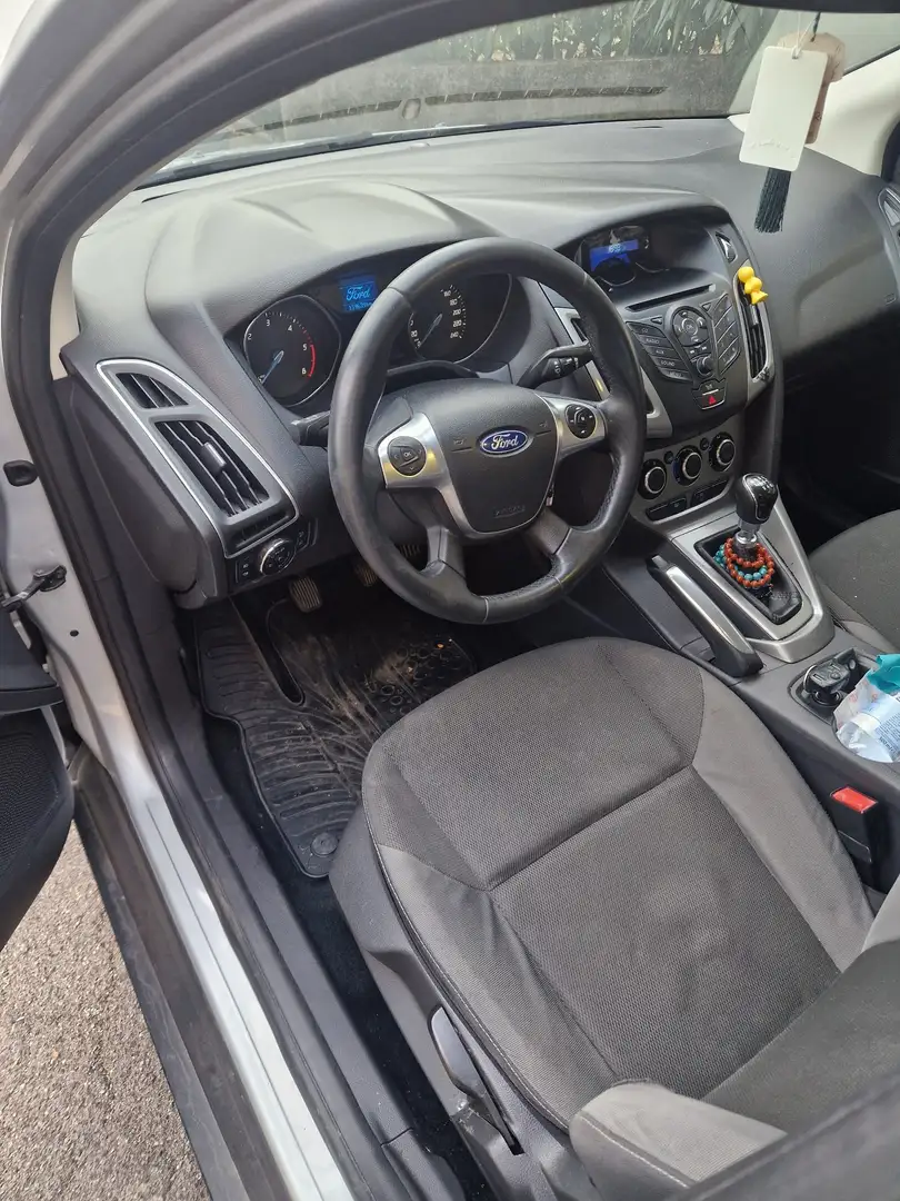 Ford Focus SW 1.6 tdci Titanium 115cv Grigio - 2