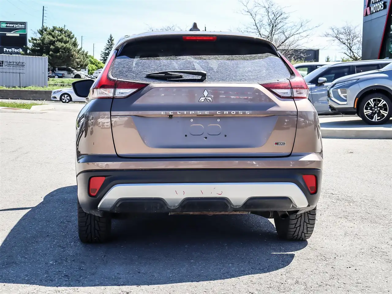 Mitsubishi Eclipse Cross снимка Mitsubishi Eclipse Cross