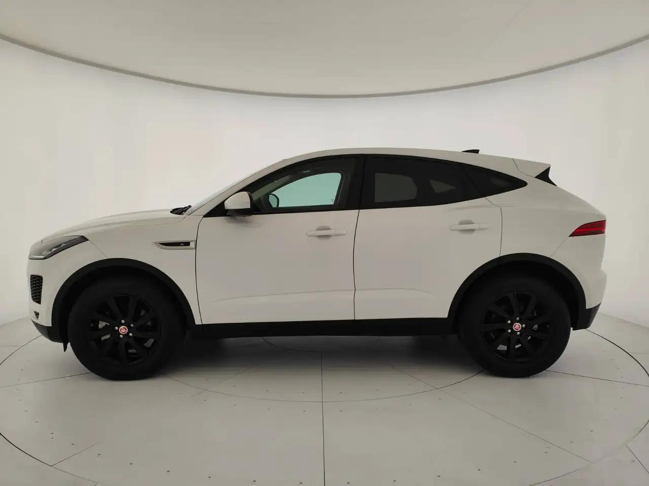 Jaguar E-Pace 2.0d i4 R-Dynamic S awd 150cv auto my19, миниатюра 9