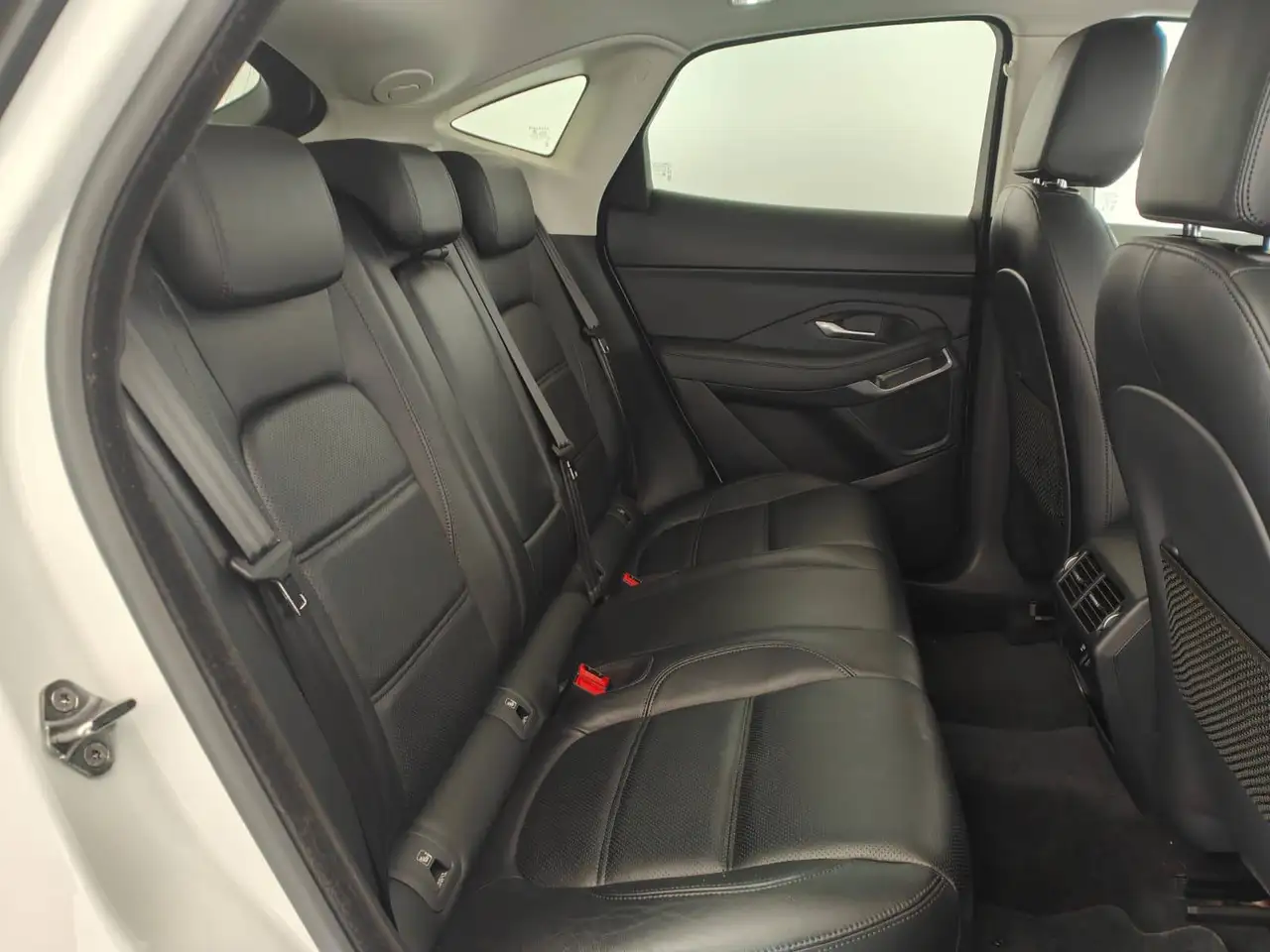 Jaguar E-Pace 2.0d i4 R-Dynamic S awd 150cv auto my19, миниатюра 22