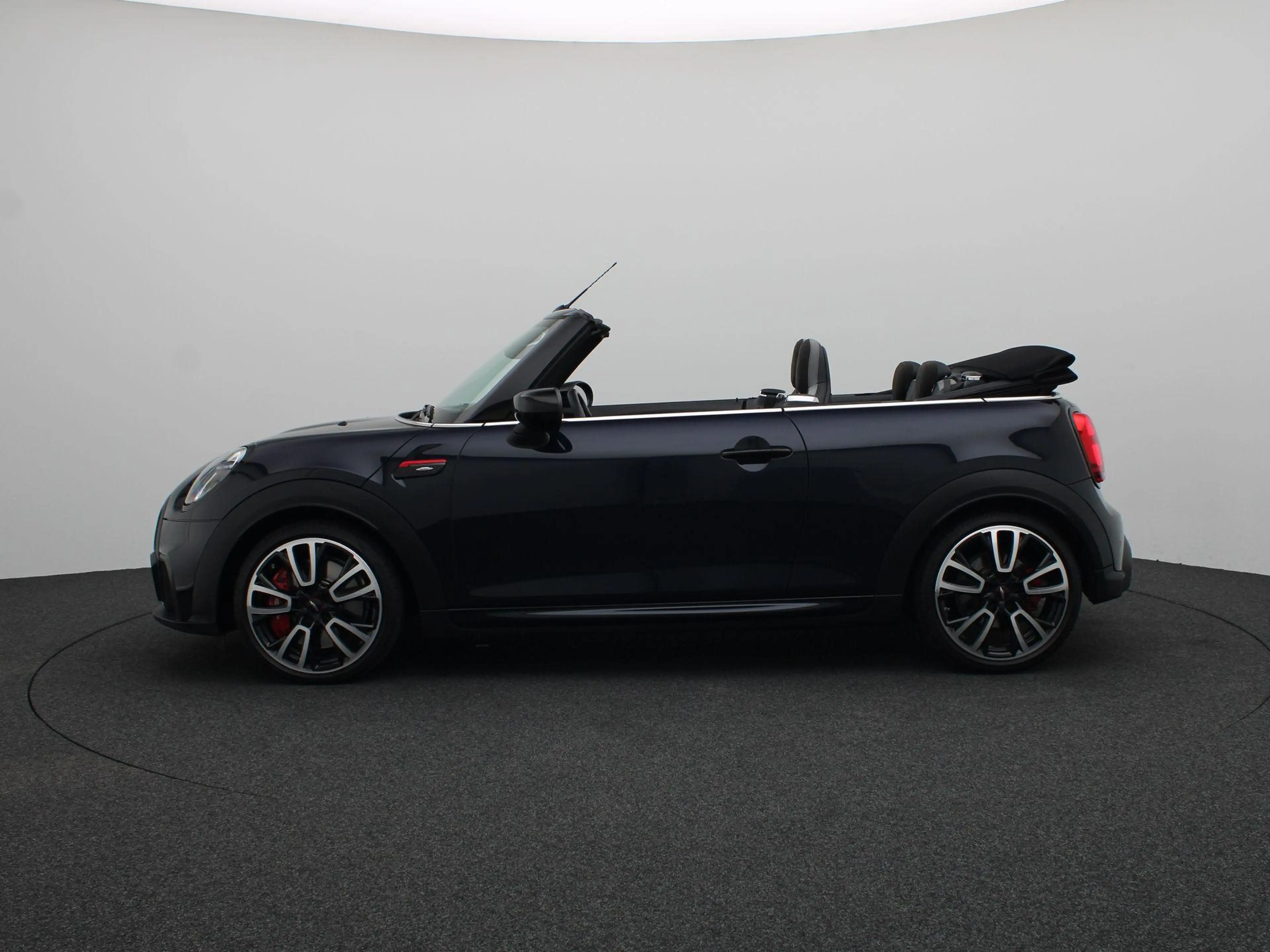 MINI John Cooper Works Cabrio Premium Pakket + Stuurwielrand Verwarmd + Stoelver — photo 4