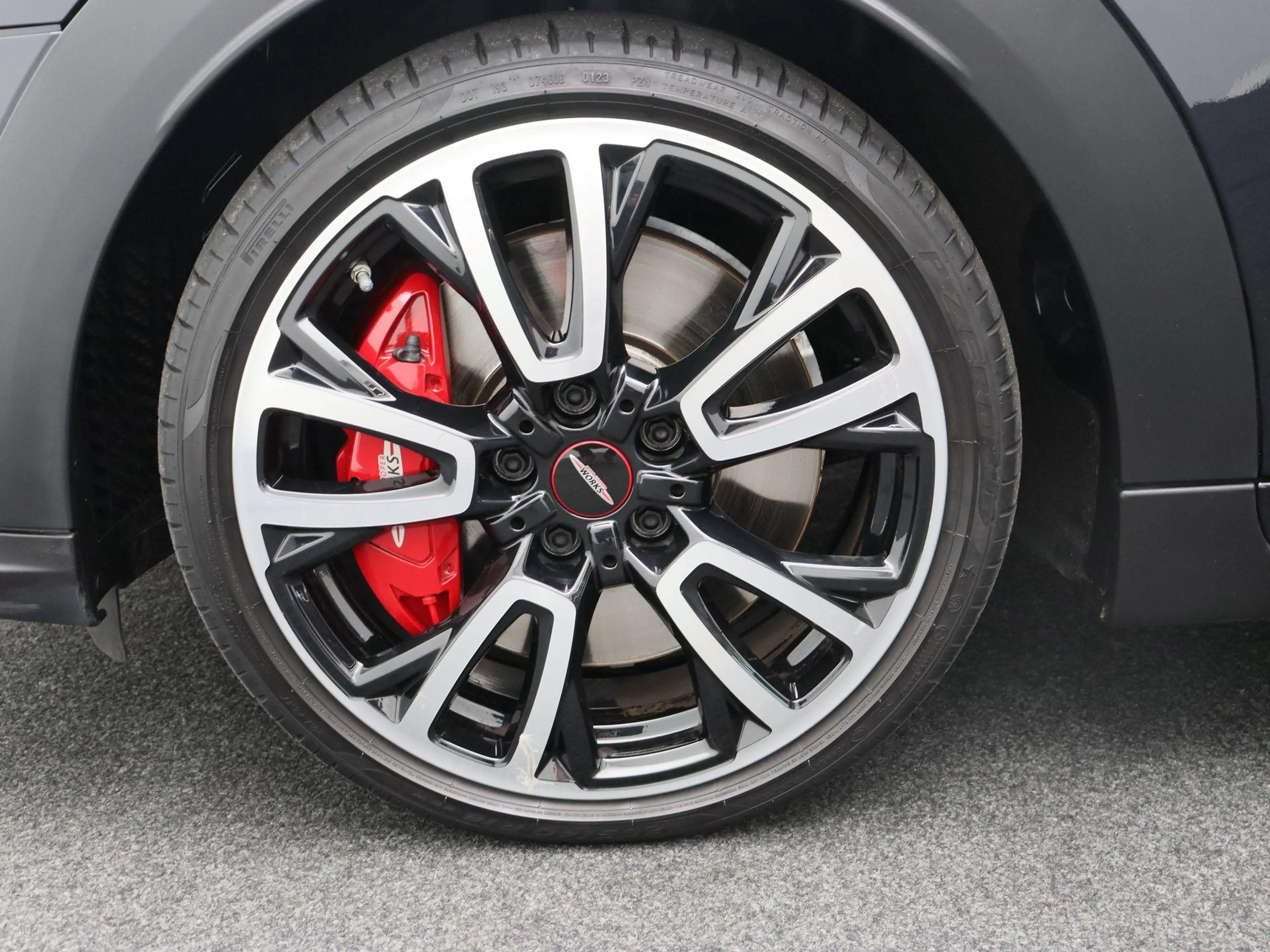 MINI John Cooper Works Cabrio Premium Pakket + Stuurwielrand Verwarmd + Stoelver — photo 6
