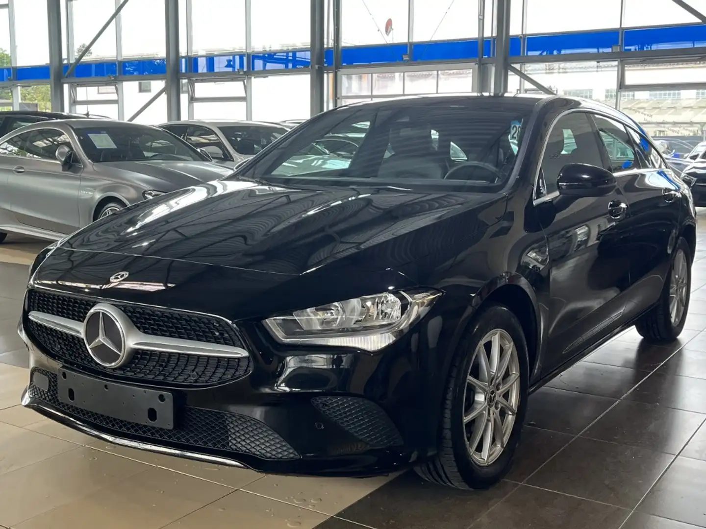 Mercedes-Benz CLA 250 e AHK Navi SHZ PDC DAB Noir - 1