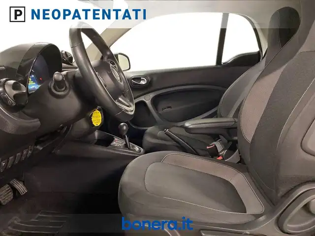 smart Fortwo view 10