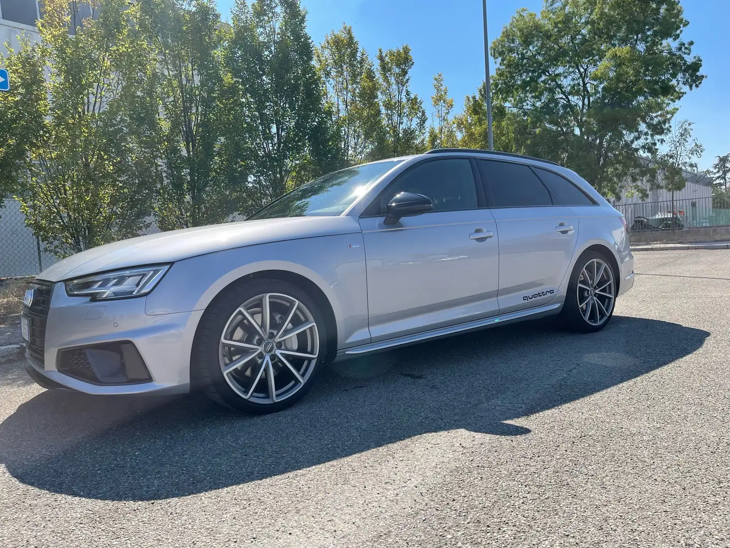 Audi A4 Avant Quattro S-Tronic S-Line Edition Argento - 1
