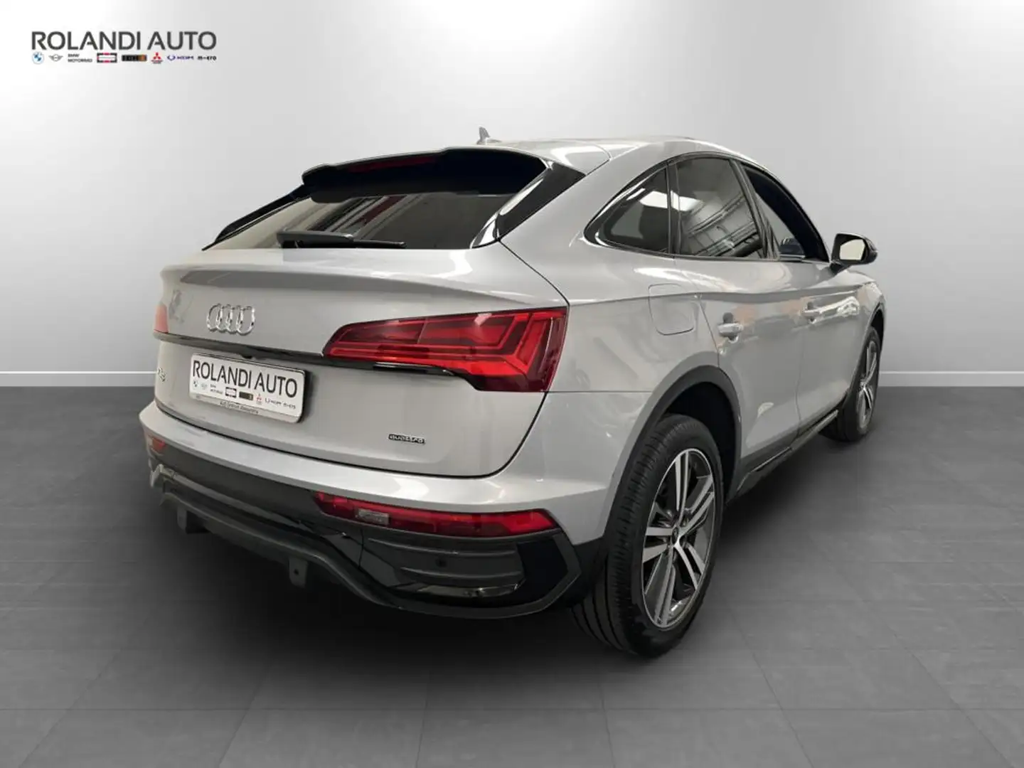 Audi Q5 Sportback 45 2.0 tfsi mhev 12V S line quattro s Grau - 2
