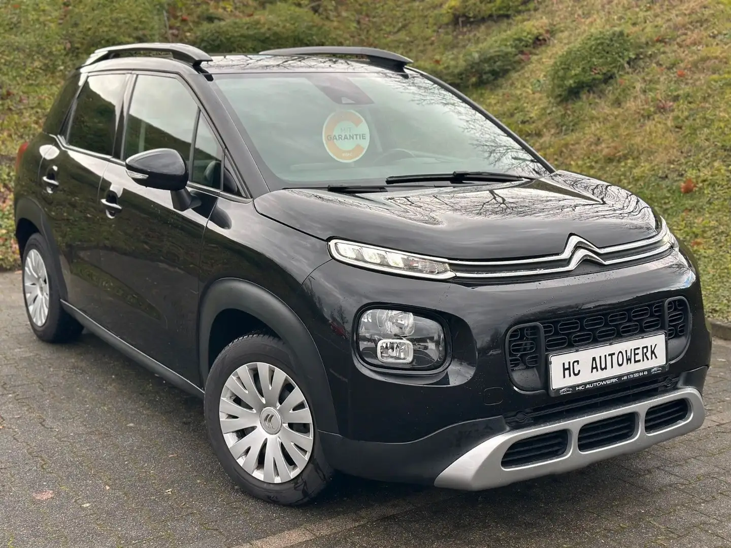 Citroen C3 Aircross Shine *PDC+KAMERA*NAVI*ISOFIX* Чёрный - 1