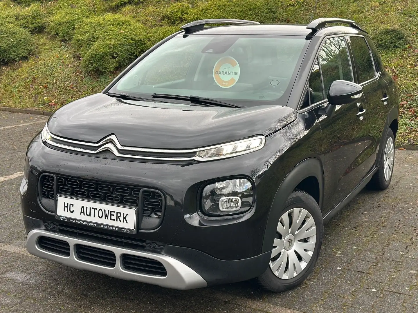 Citroen C3 Aircross Shine *PDC+KAMERA*NAVI*ISOFIX* Чёрный - 2