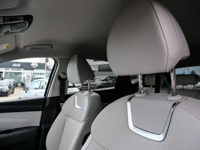 Hyundai Tucson view 9