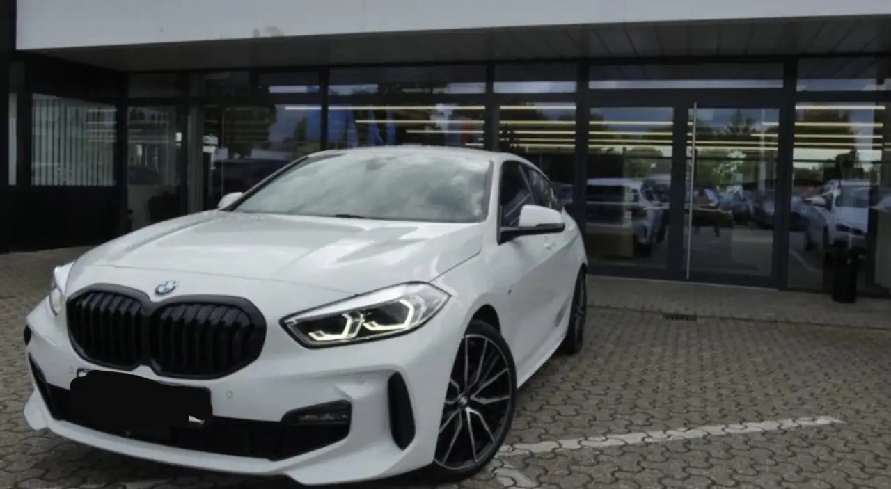 BMW 118