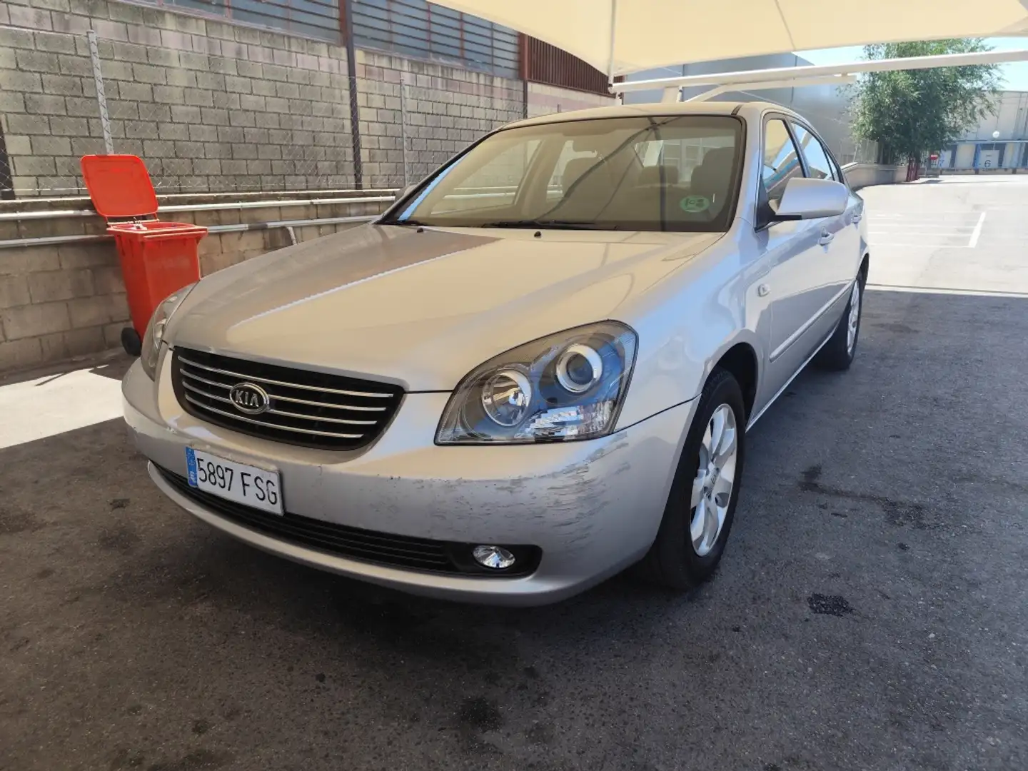 Kia Magentis 2.0 Active Gris - 1