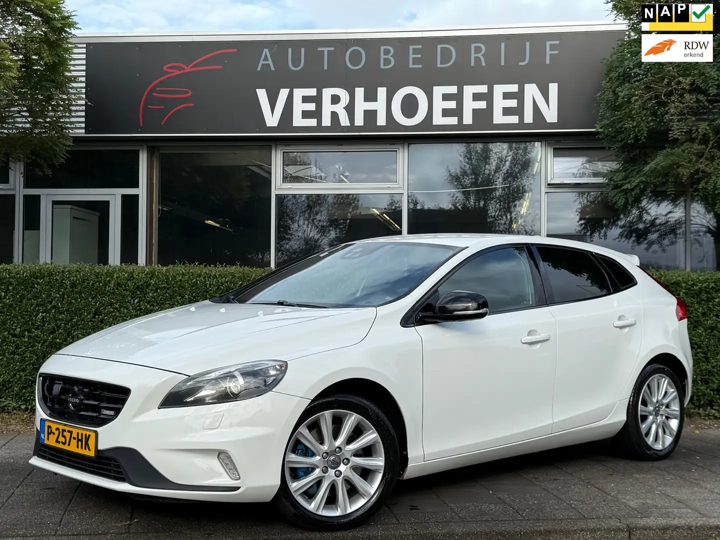 Volvo V40 2.5 T5 Summum - LANE ASSIST / ADAPTIVE - R-DESIGN Weiß - 1