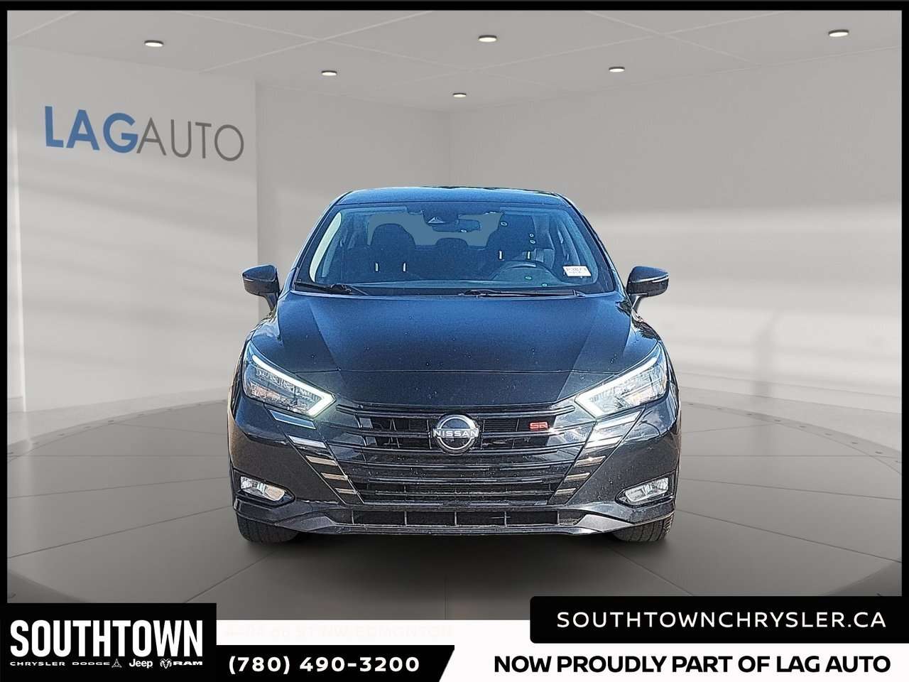 2024 Nissan Versa SR — снимка 1