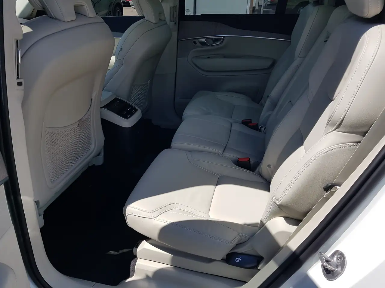 Volvo XC90 снимка Volvo XC90