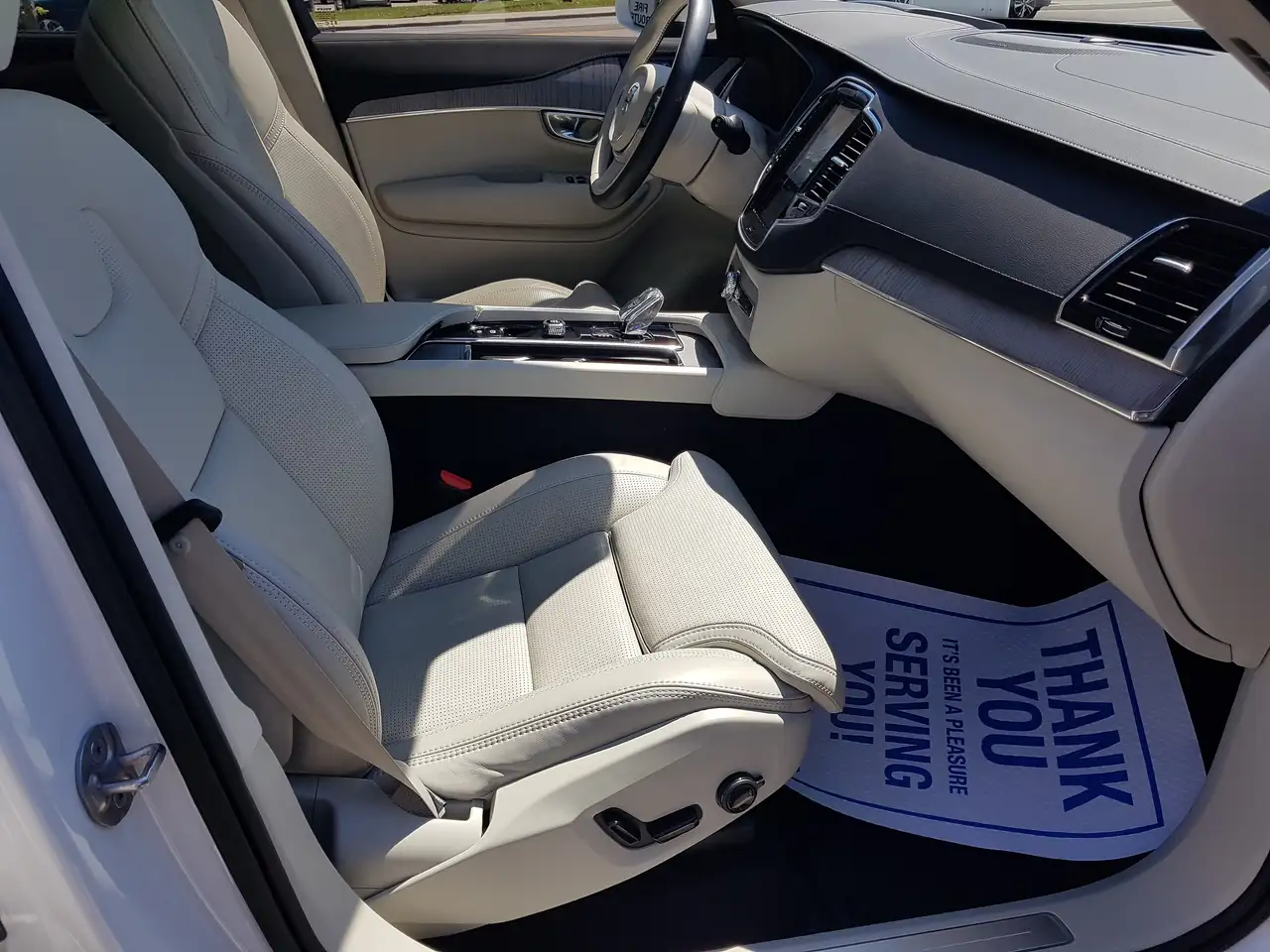 Volvo XC90 снимка Volvo XC90