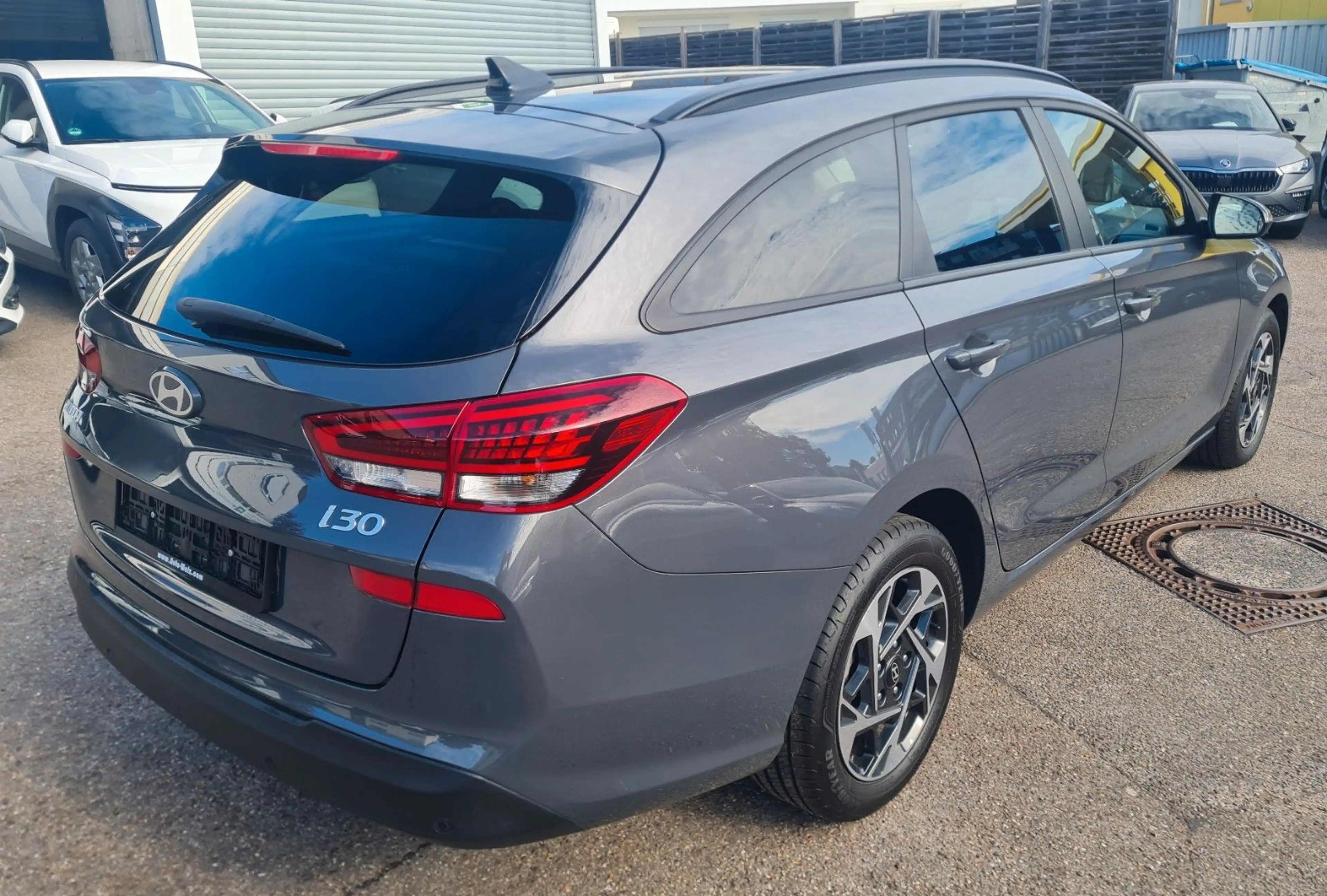 Hyundai i30 1.0 T-GDI Smart DCT Navi/PDC/MFL/Kamera/Alu — photo 6