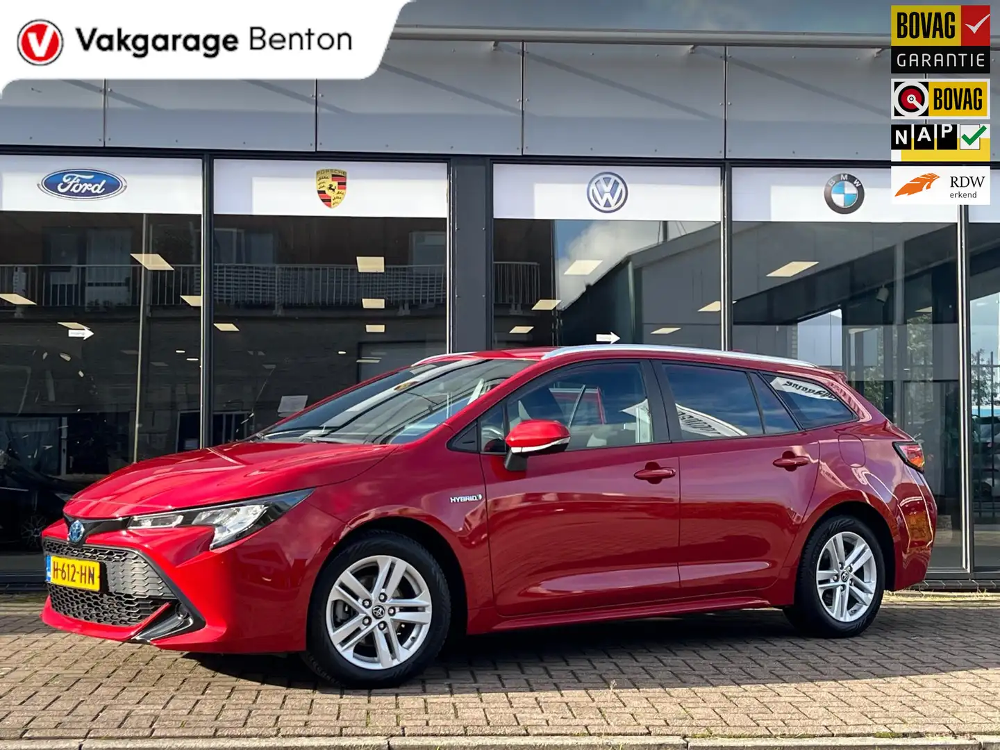 Toyota Corolla Touring Sports 1.8 Hybrid Active | Camera | Apple Rot - 1