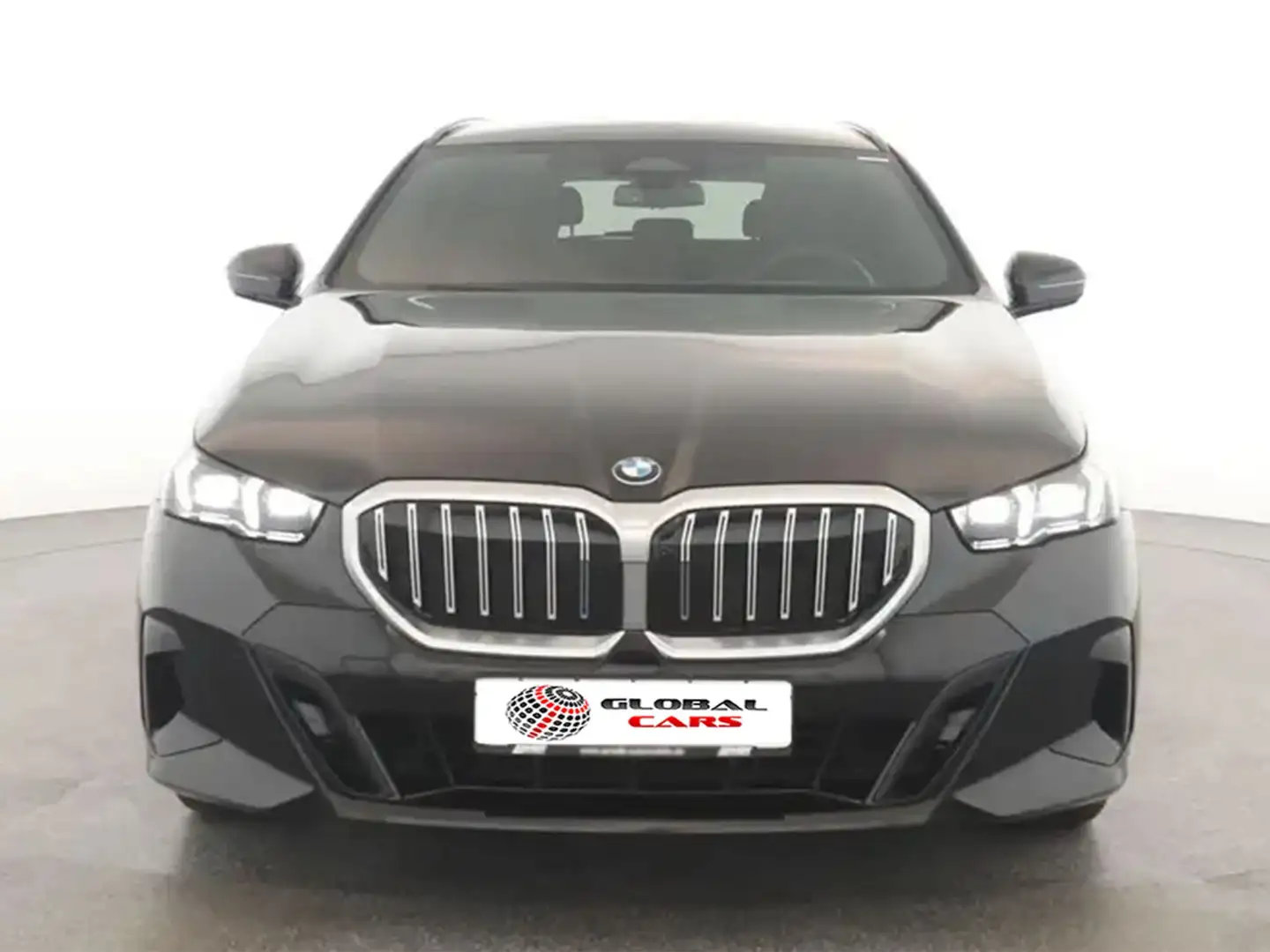 BMW 520 520d 48V xDrive Touring M Sport/Panor/ACC/H-Up/360 Zwart - 2