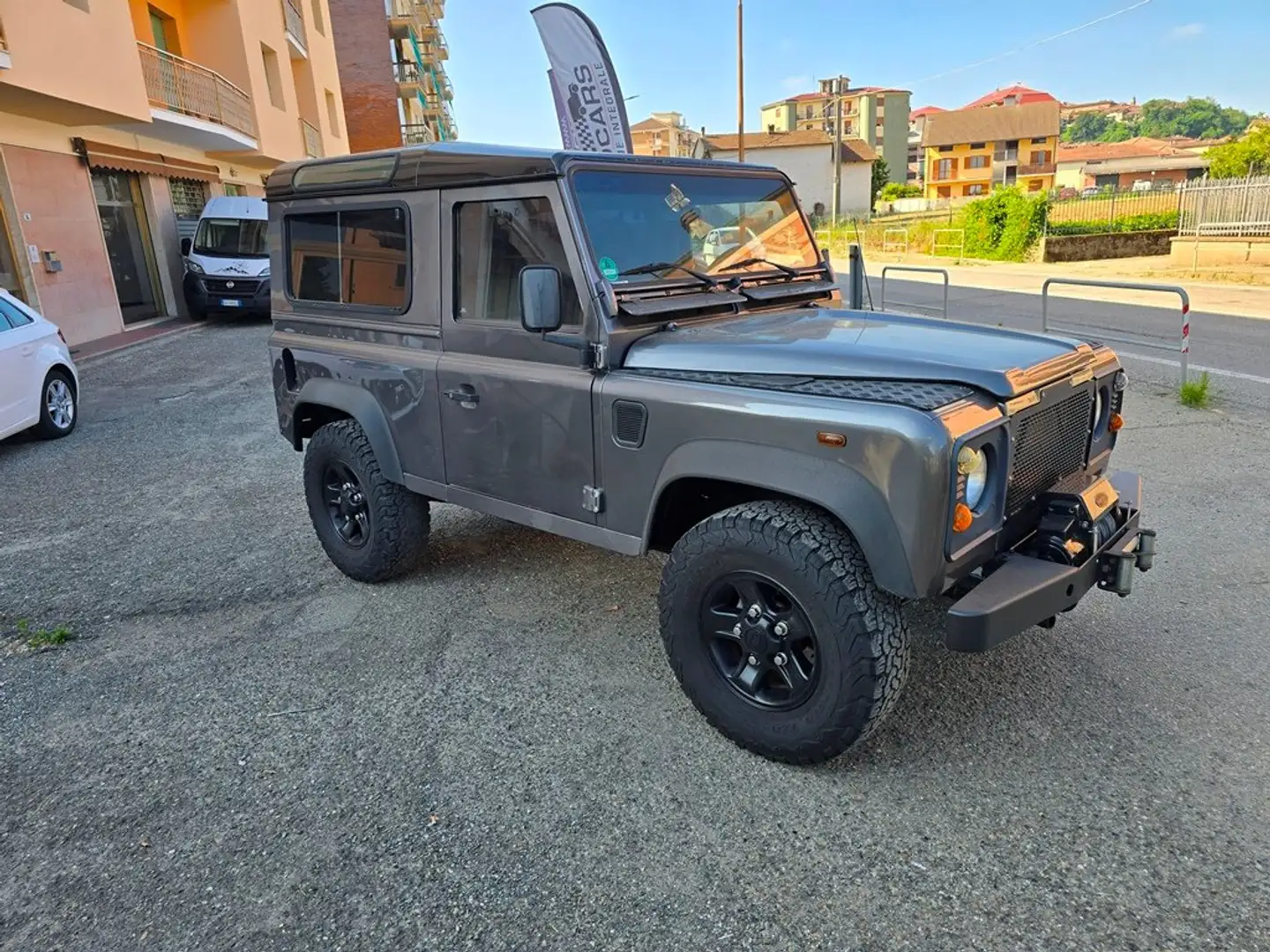 Land Rover Defender 90 TD5 SW "E" IN FAVOLOSE CONDIZIONI! Grigio - 1