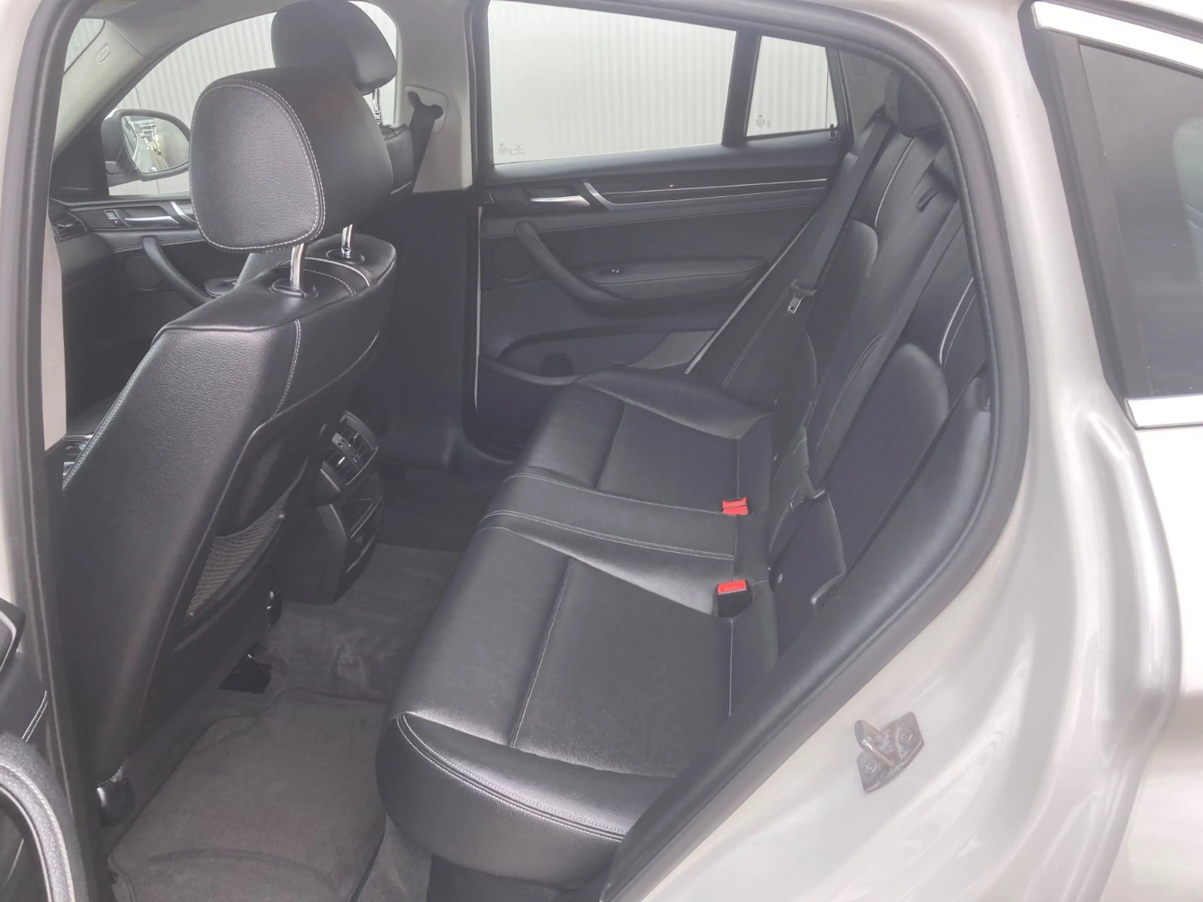 BMW X4 xDrive20dA*Glasdach*Sportsitz*HiFi*X-Line — photo 9