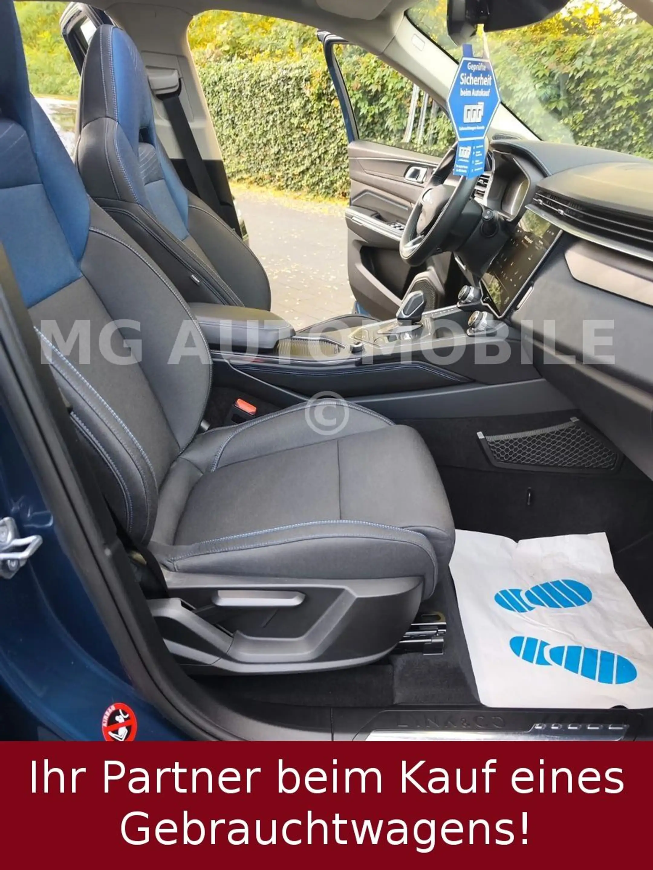 Lynk & Co 01 #01 1.5 TD PHEV Plug-in-Hybrid Panoramadach — photo 15