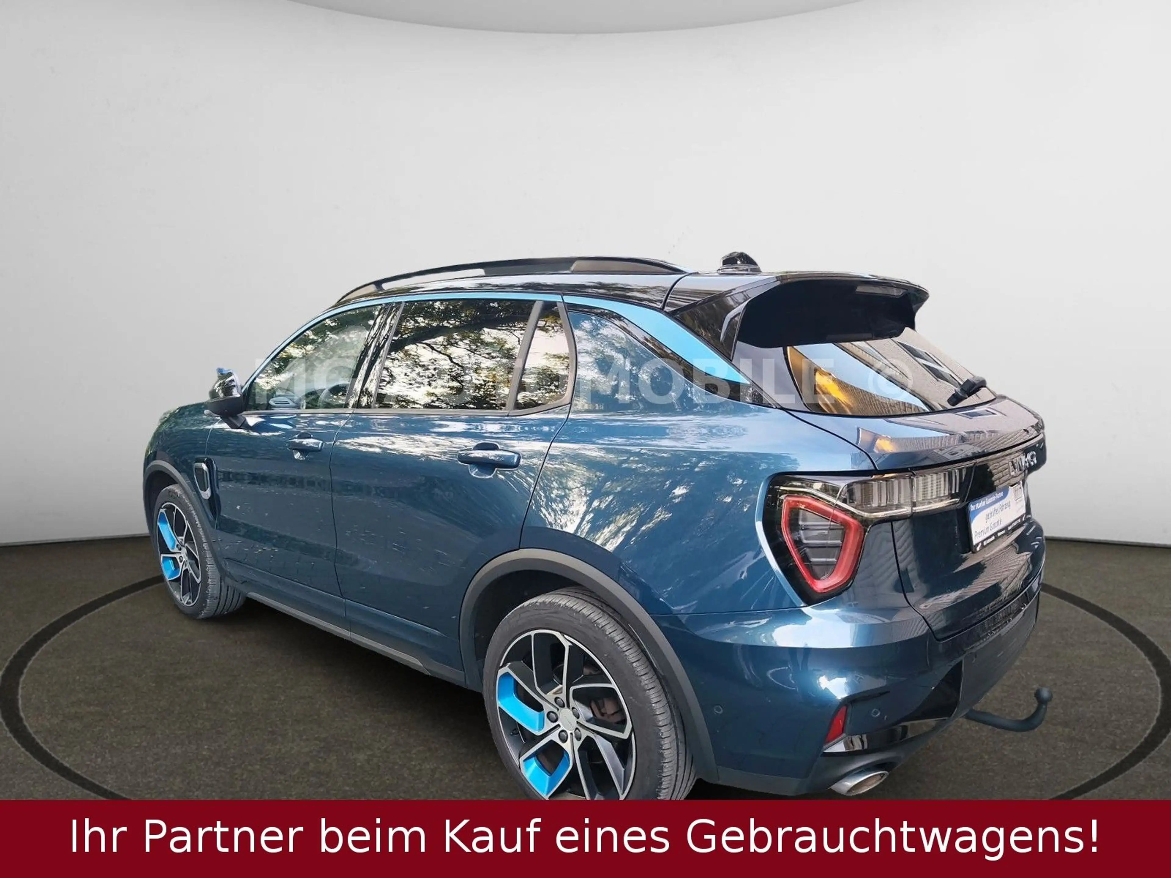 Lynk & Co 01 #01 1.5 TD PHEV Plug-in-Hybrid Panoramadach — photo 7