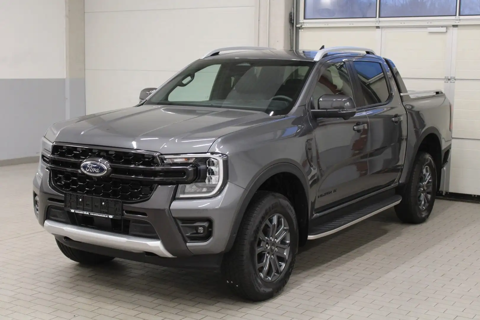 Ford Ranger Wildtrak DoKa 3.0 Auto, EL.ROLLO/AHK/iACC Grau - 2