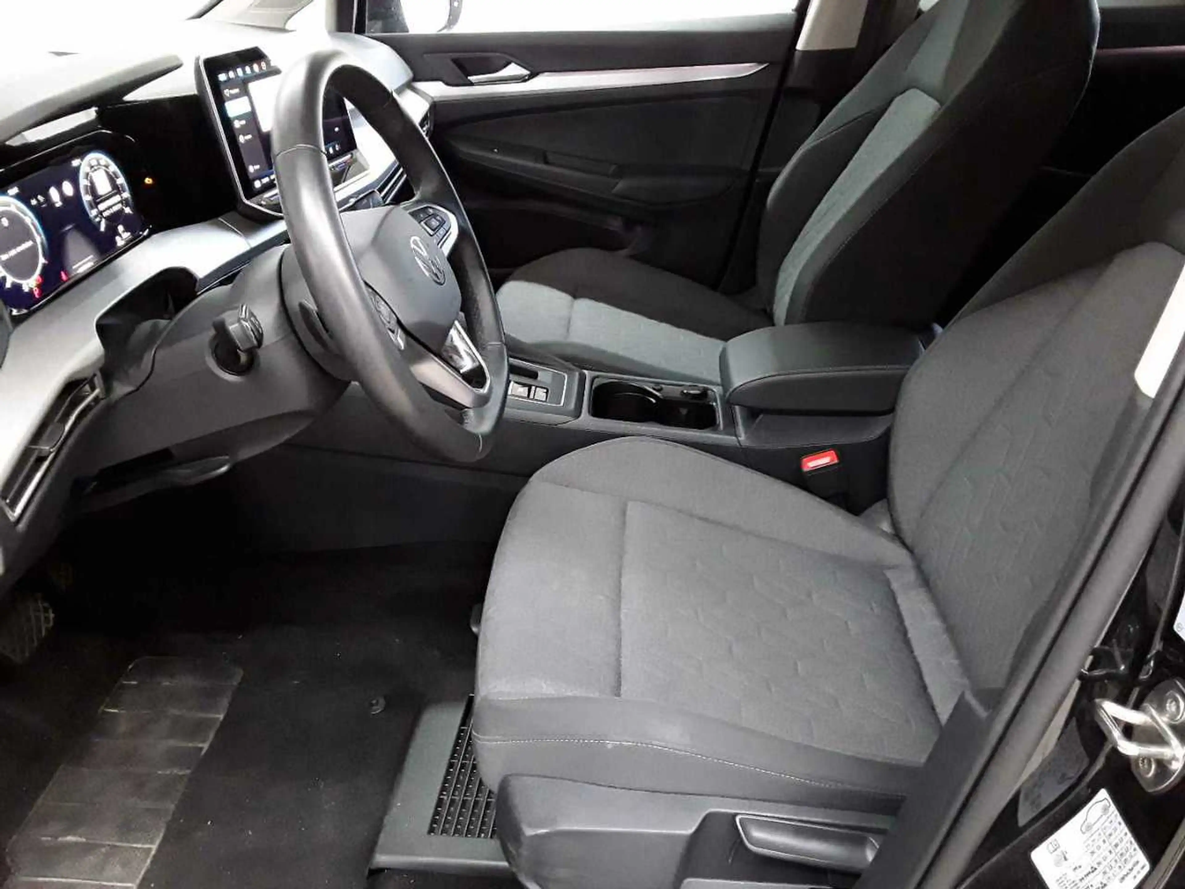 Volkswagen Golf Golf Variant 1.5 eTSI OPF DSG Life ACC SHZ APP — photo 7