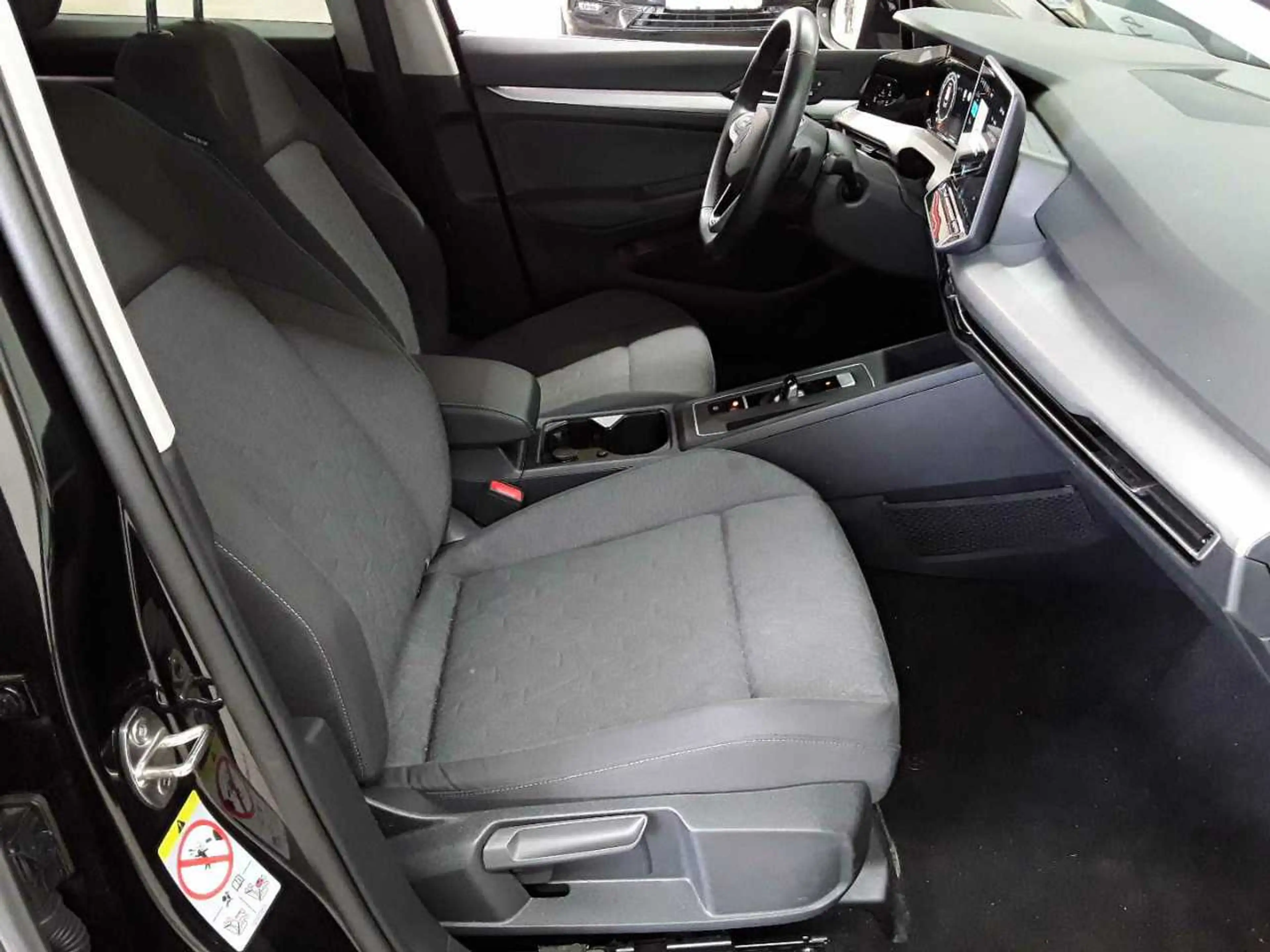 Volkswagen Golf Golf Variant 1.5 eTSI OPF DSG Life ACC SHZ APP — photo 8