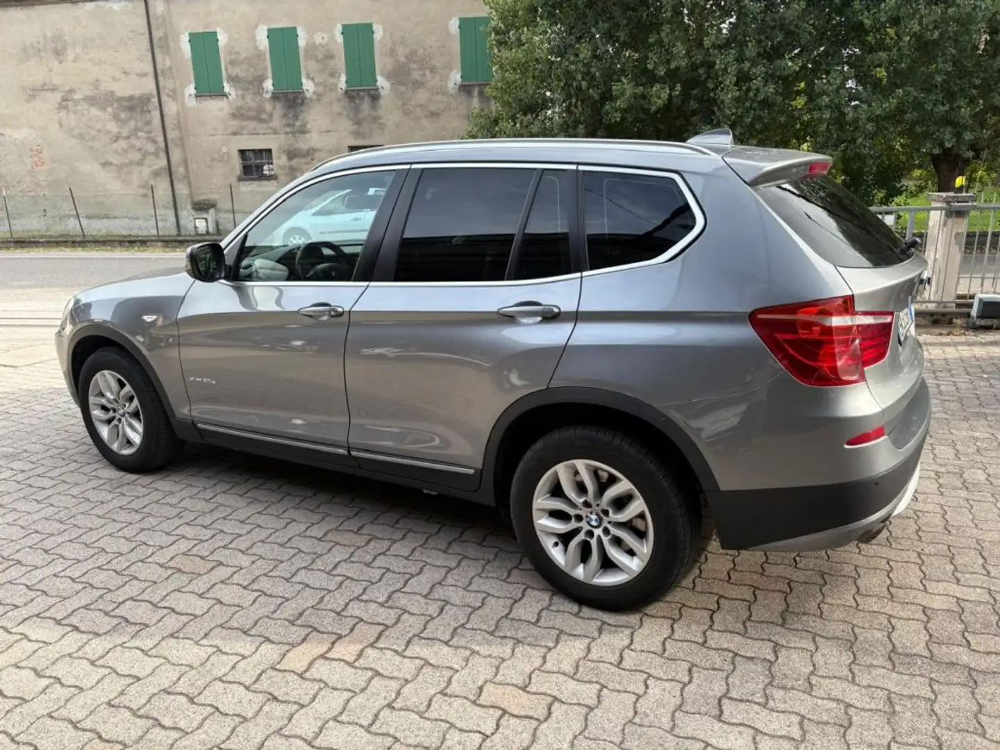 BMW X3 xDrive20d Futura Grigio - 2