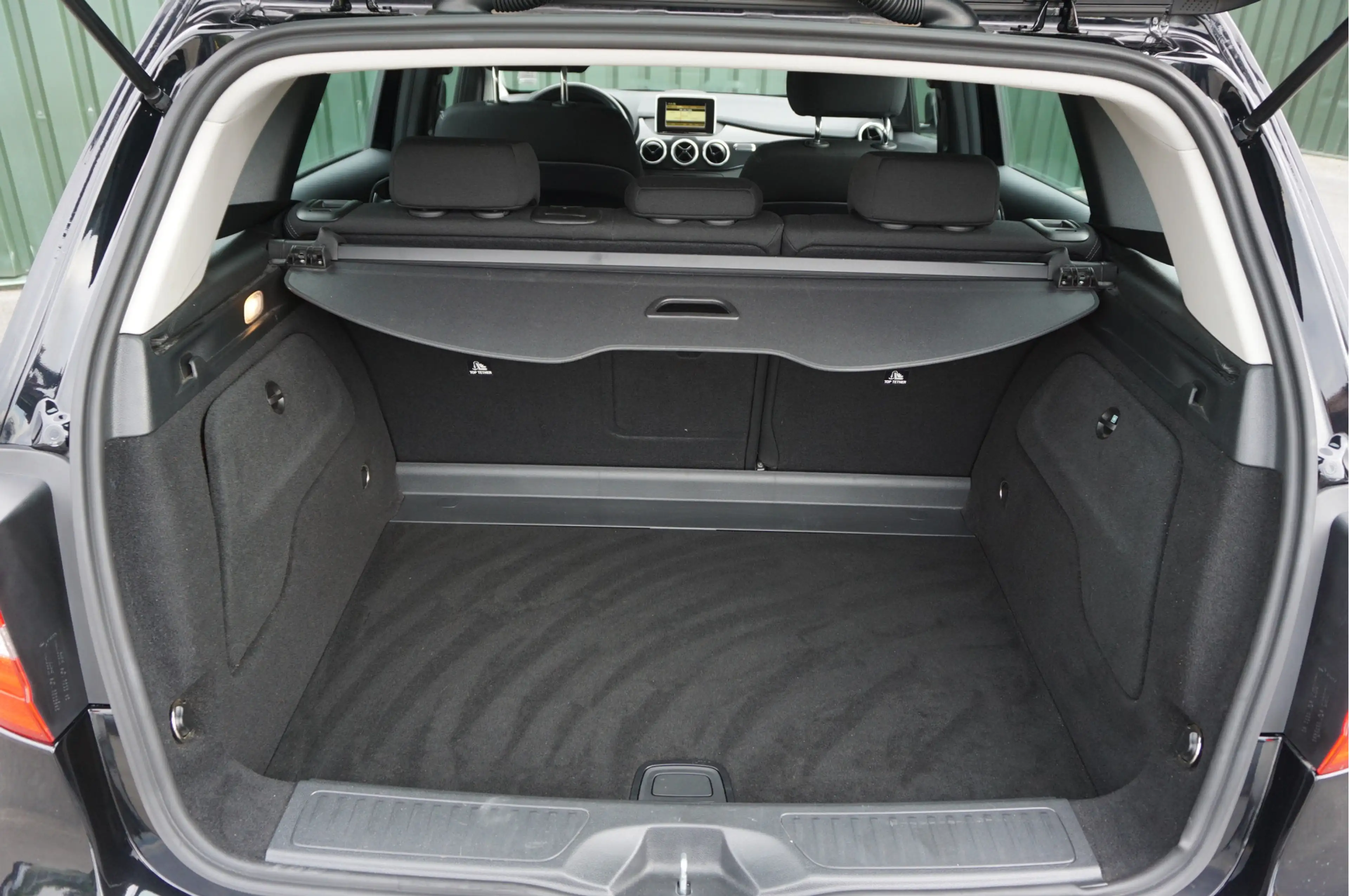 Mercedes-Benz B 180 Ambition + Trekhaak/ PDC/ Cruise/ Xenon/ Airco/ 17 — photo 15