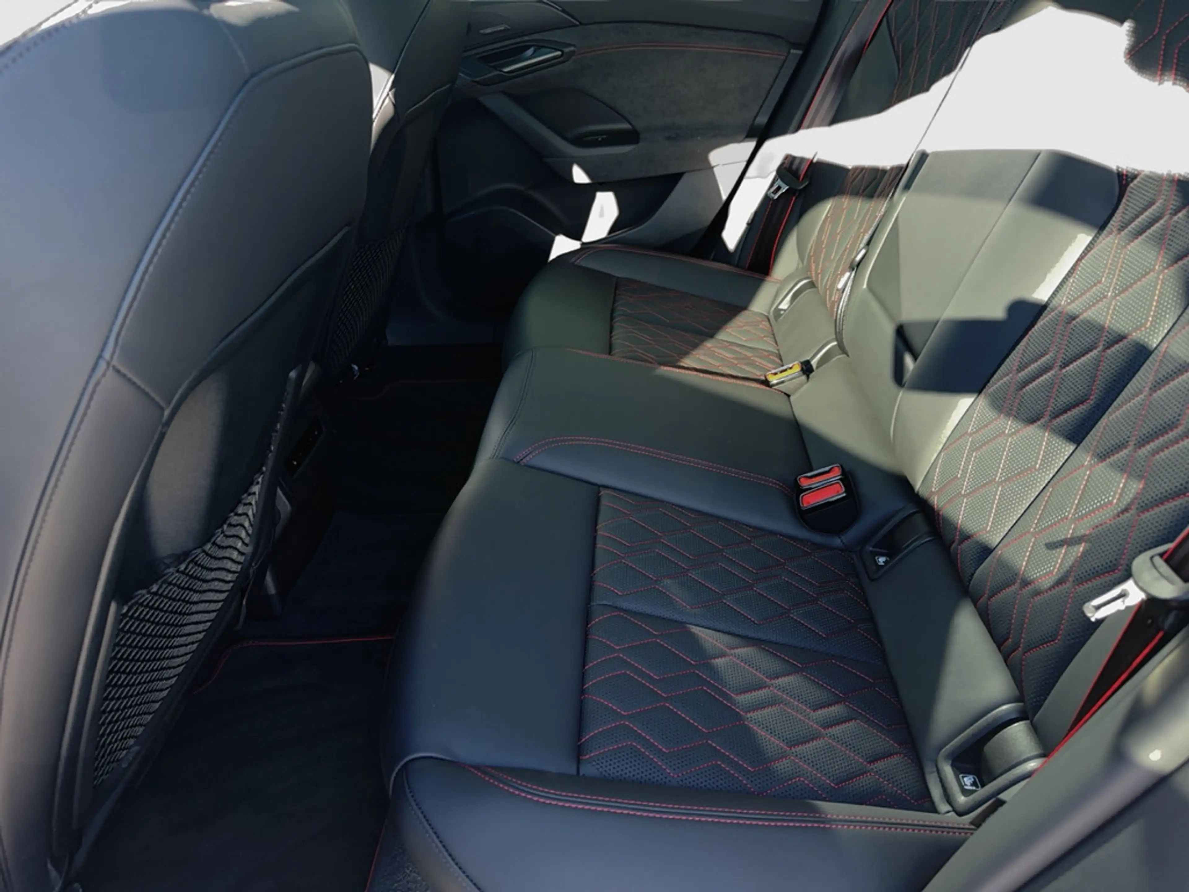 Audi S6 e-tron Sportback S-Sitze+/Matrix/Pano/HuD/360°/Massage/21Zoll — photo 13