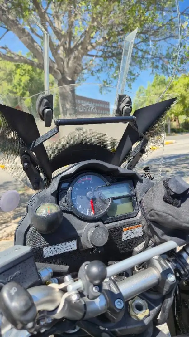 Suzuki V-Strom 1000 XT Negro - 2