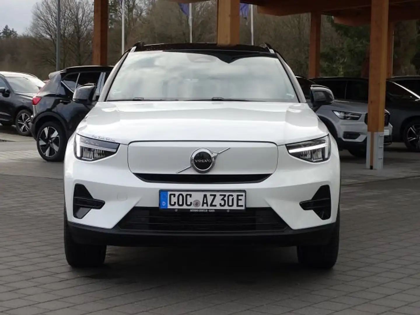 Volvo XC40 Recharge Extended Range Plus (RWD) Weiß - 2