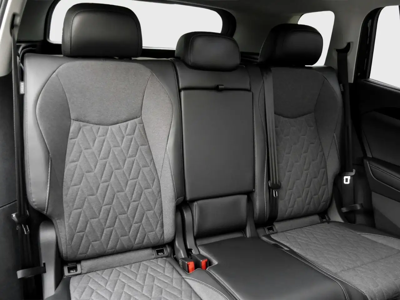 Volkswagen Tayron Life 2.0 TDI DSG LED+ Navi TravelAss. AreaView 4