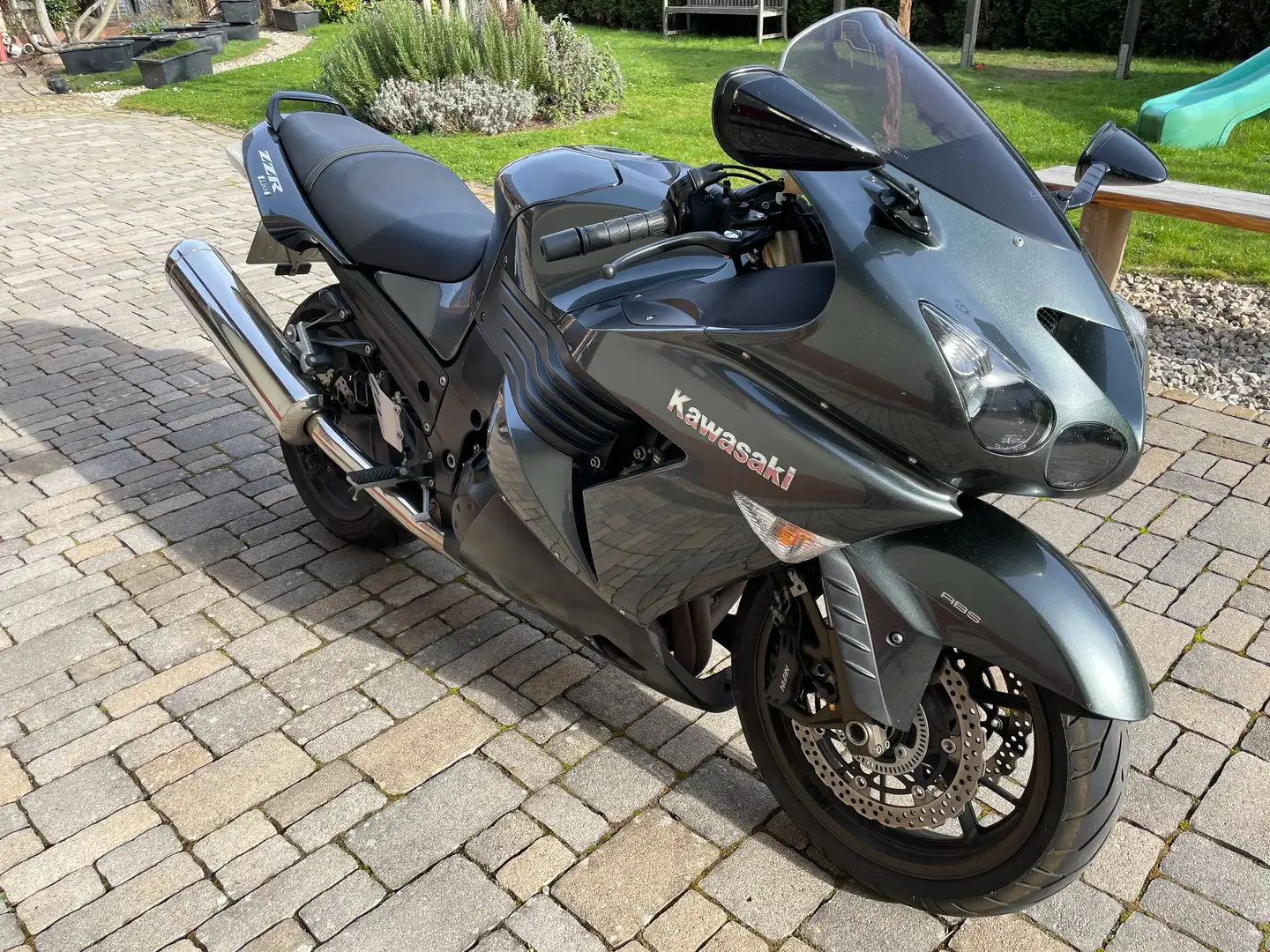 Kawasaki ZZR 1400 Сірий - 2