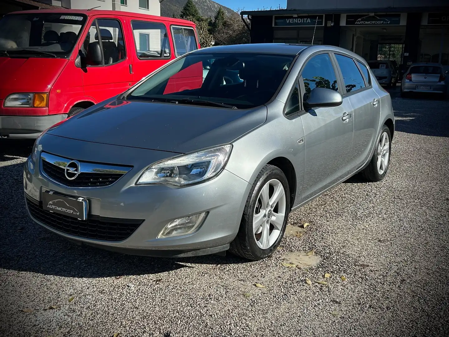Opel Astra 5p 1.7 cdti Elective 110cv Grigio - 1