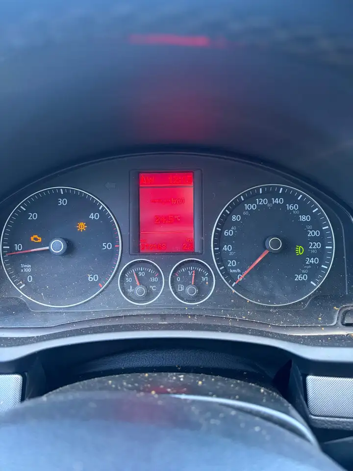 Volkswagen Jetta снимка Volkswagen Jetta