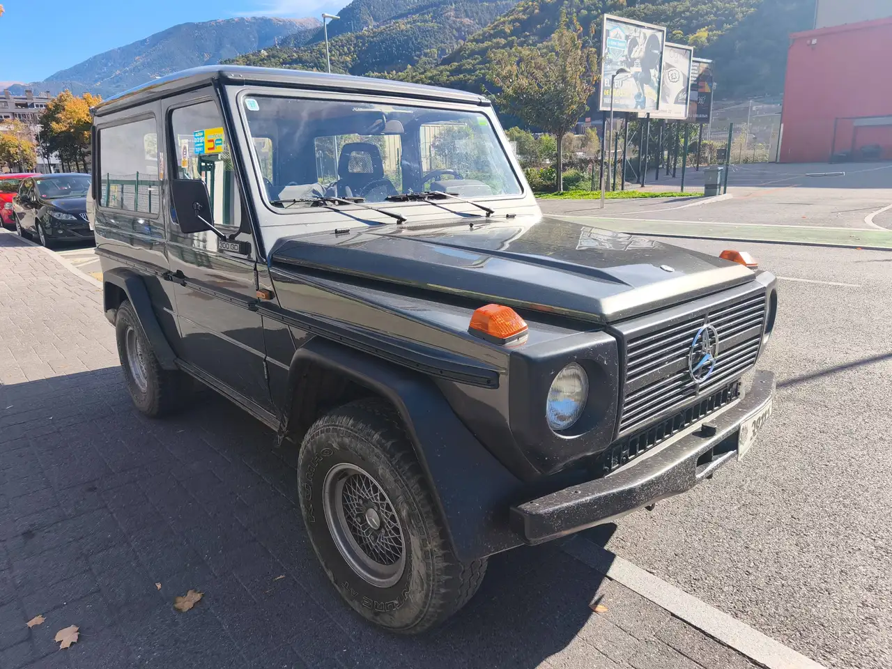 Mercedes-Benz 300 GD, foto 1